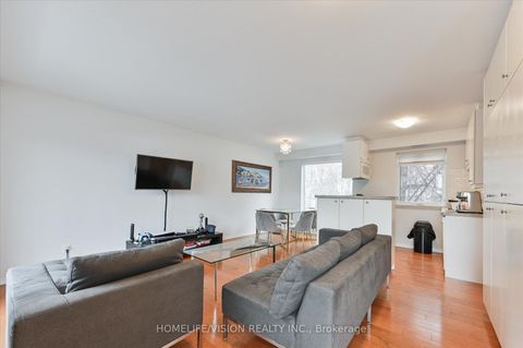Photo 15 at 400 Summerhill Avenue, Moore Park, Toronto