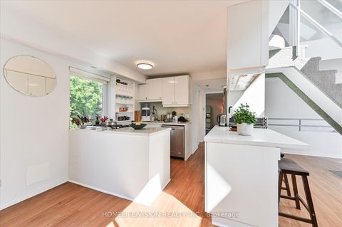 Photo 32 at 400 Summerhill Avenue, Moore Park, Toronto