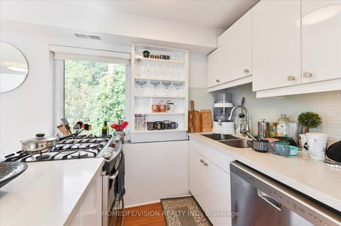 Photo 34 at 400 Summerhill Avenue, Moore Park, Toronto