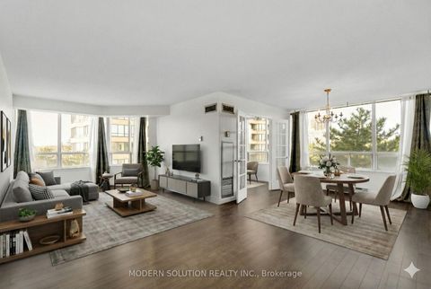 Photo 6 at 426 - 32 Clarissa Drive, Harding, Richmond Hill