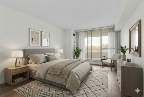 Photo 24 at 426 - 32 Clarissa Drive, Harding, Richmond Hill