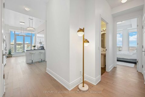 Photo 5 at Lph02 - 763 Bay Street, Bay Street Corridor, Toronto