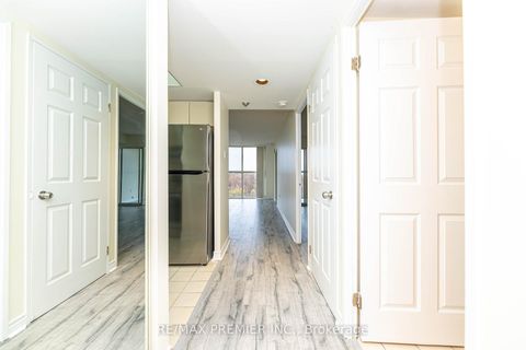 Photo 10 at 907 - 600 Rexdale Boulevard, Clairville, Toronto