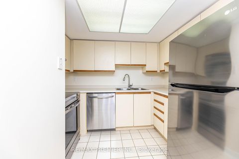 Photo 12 at 907 - 600 Rexdale Boulevard, Clairville, Toronto