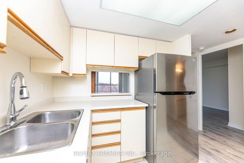 Photo 14 at 907 - 600 Rexdale Boulevard, Clairville, Toronto