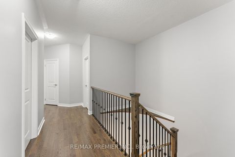 Photo 24 at 71 Hoey Crescent, GO Glenorchy, Oakville