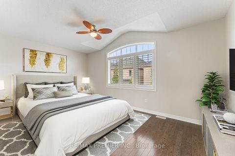 Photo 25 at 71 Hoey Crescent, GO Glenorchy, Oakville