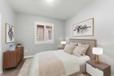 Photo 31 at 71 Hoey Crescent, GO Glenorchy, Oakville