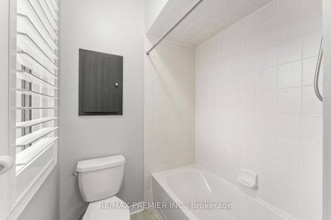 Photo 33 at 71 Hoey Crescent, GO Glenorchy, Oakville