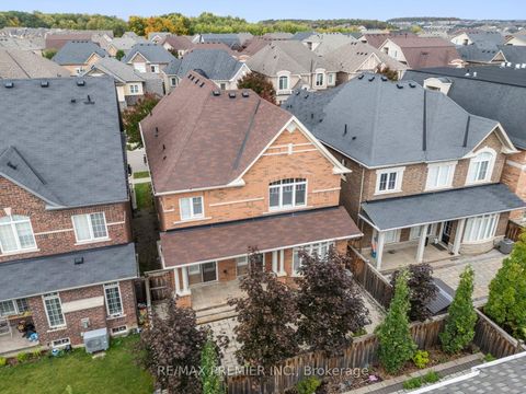 Photo 44 at 71 Hoey Crescent, GO Glenorchy, Oakville