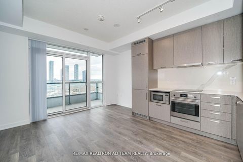 Photo 9 at 1017 - 38 Honeycrisp Crescent, Vaughan Corporate Centre, Vaughan