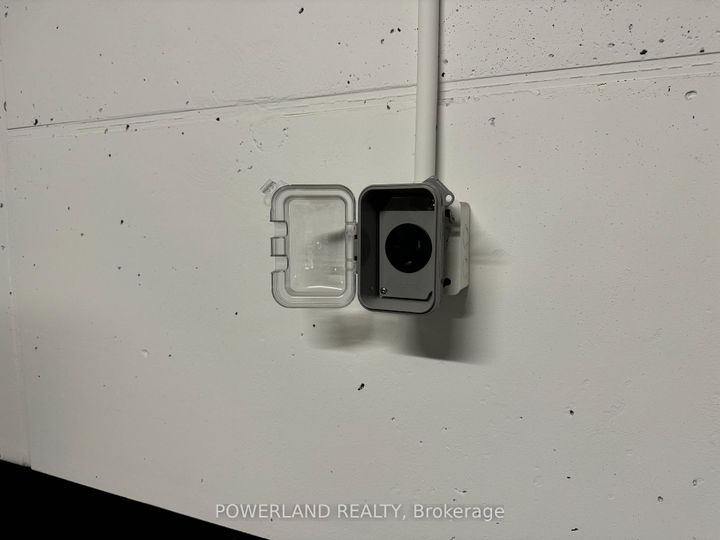 Photo 17 at 1109 - 27 Mcmahon Drive, Bayview Village, Toronto