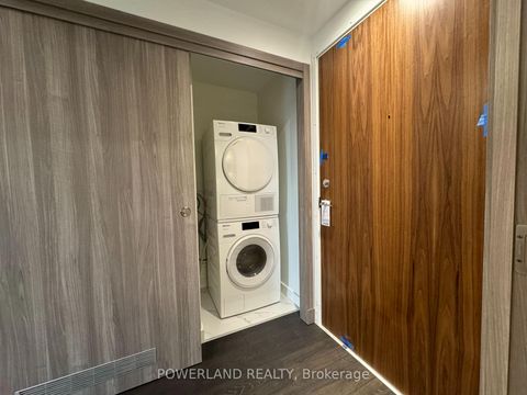 Photo 5 at 1109 - 27 Mcmahon Drive, Bayview Village, Toronto