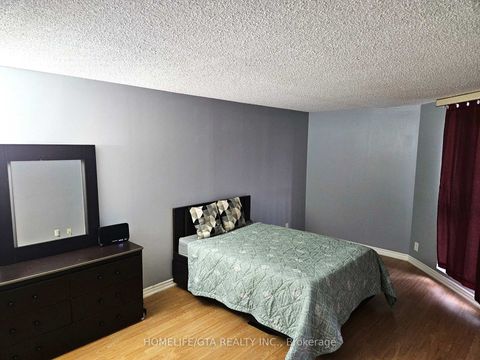 Photo 8 at 1409 - 41 Markbrook Lane, Jamestown, Toronto