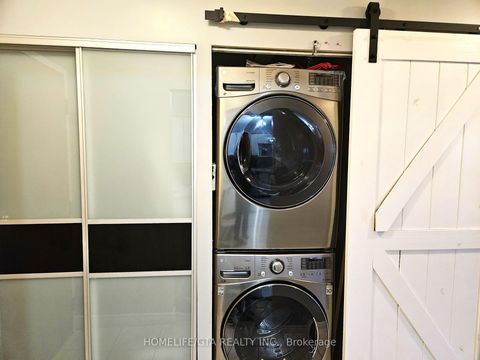 Photo 12 at 1409 - 41 Markbrook Lane, Jamestown, Toronto