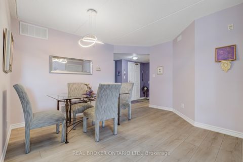 Photo 3 at 313 - 1460 Bishops Gate, GA Glen Abbey, Oakville