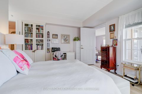 Photo 10 at 313 - 1460 Bishops Gate, GA Glen Abbey, Oakville