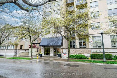 Photo 1 at 402 - 4 Elsinore Path, New Toronto, Toronto