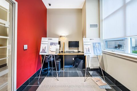 Photo 22 at 402 - 4 Elsinore Path, New Toronto, Toronto