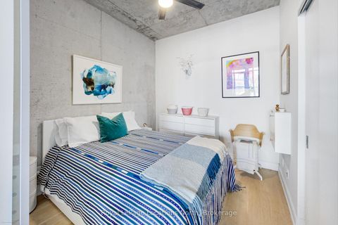 Photo 9 at 619 - 608 Richmond Street W, Waterfront Communities C1, Toronto