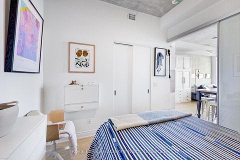 Photo 10 at 619 - 608 Richmond Street W, Waterfront Communities C1, Toronto