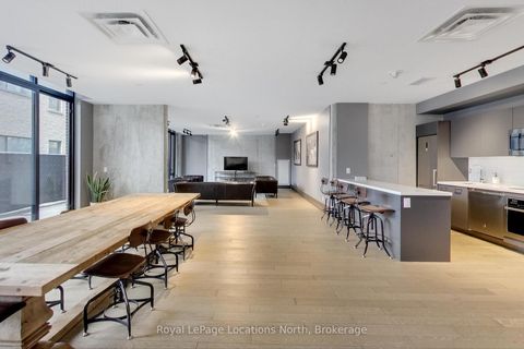 Photo 16 at 619 - 608 Richmond Street W, Waterfront Communities C1, Toronto