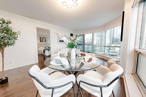 Photo 17 at 712 - 10 Queens Quay W, Waterfront Communities C1, Toronto
