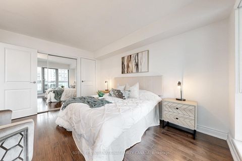 Photo 26 at 712 - 10 Queens Quay W, Waterfront Communities C1, Toronto