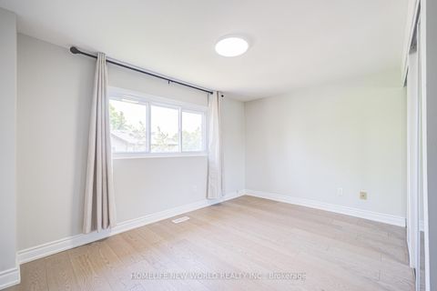 Photo 21 at 29 Puma Drive, L'Amoreaux, Toronto