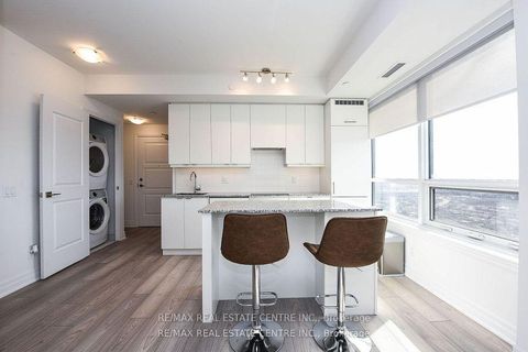 Photo 12 at 3209 - 36 Elm Drive W, City Centre, Mississauga