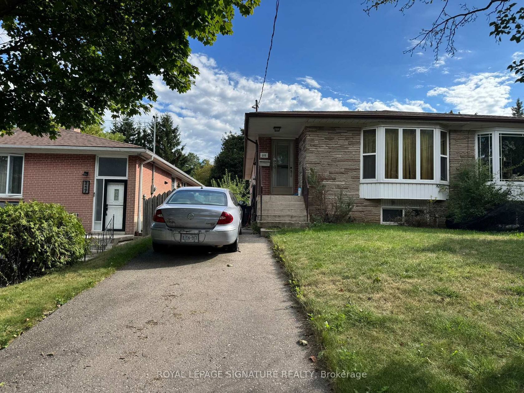 215 Woodsworth Road, Windfields, Toronto 