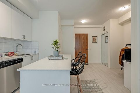 Photo 7 at # 415 - 509 DUNDAS Street W, GO Glenorchy, Oakville