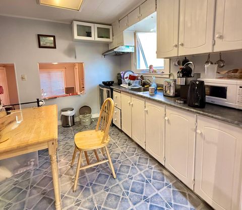 Photo 9 at 5 Weir Crescent, West Hill, Toronto