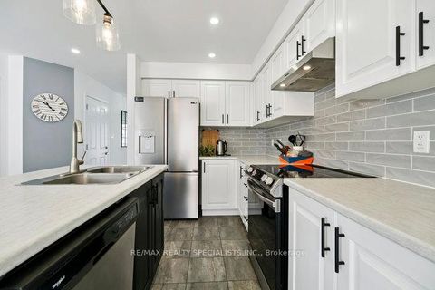 Photo 14 at 50 Olympic Gate, Rural Barrie Southwest, Barrie