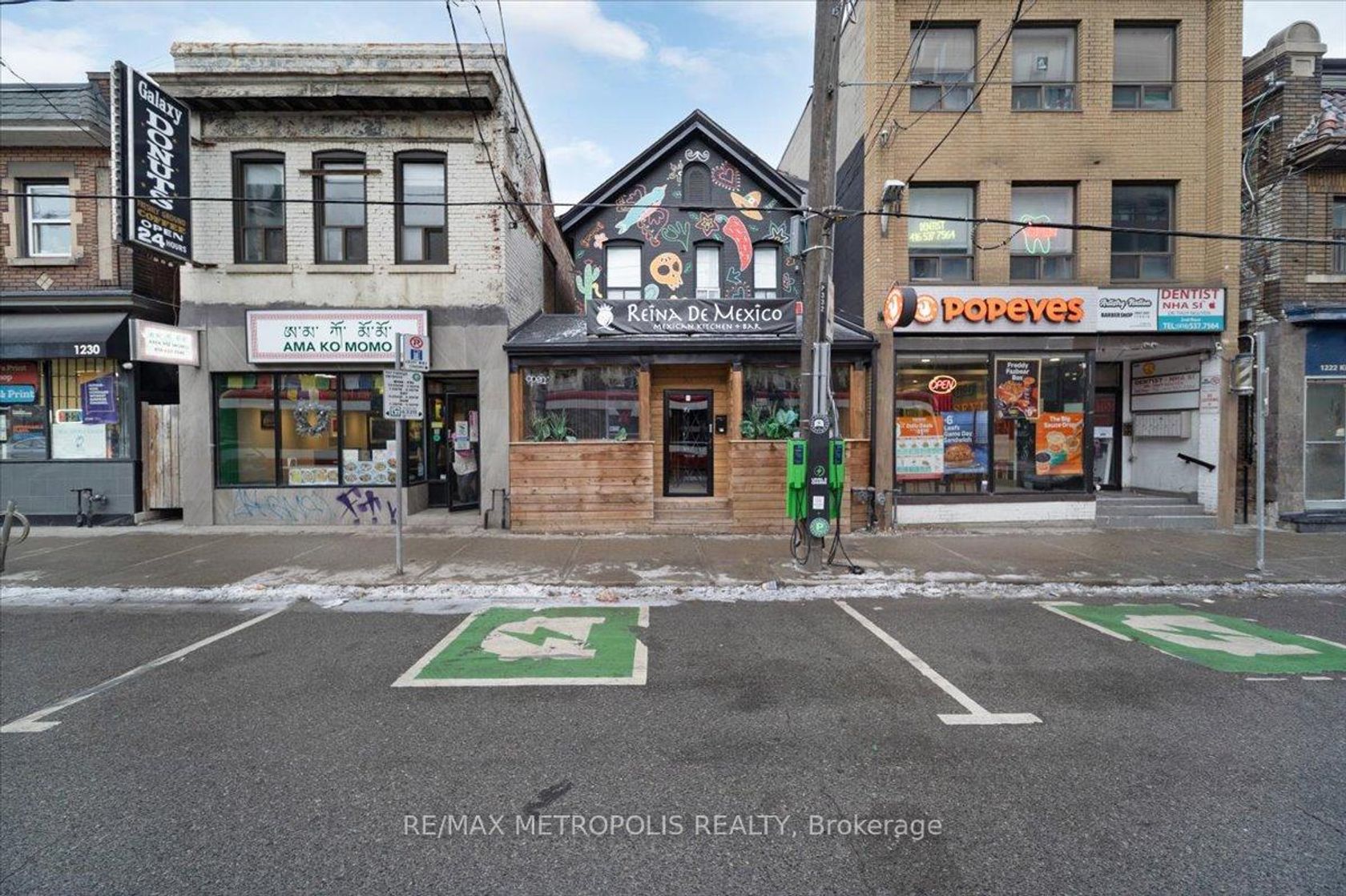 1226 King Street W, South Parkdale, Toronto photo number 2