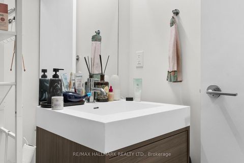 Photo 13 at 207 - 9 Tecumseth Street, Niagara, Toronto