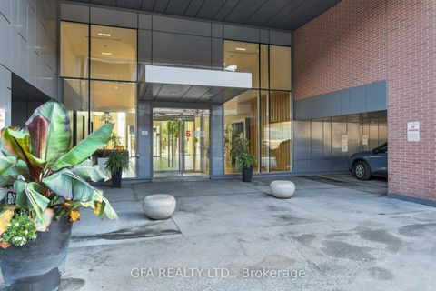 Photo 1 at 438 - 5 Hanna Avenue, Niagara, Toronto