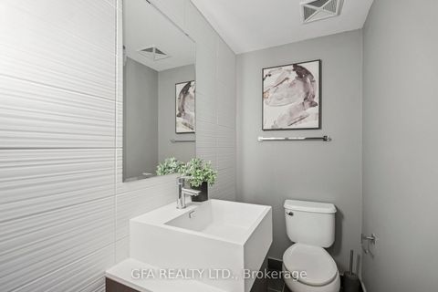 Photo 8 at 438 - 5 Hanna Avenue, Niagara, Toronto