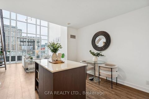 Photo 11 at 438 - 5 Hanna Avenue, Niagara, Toronto