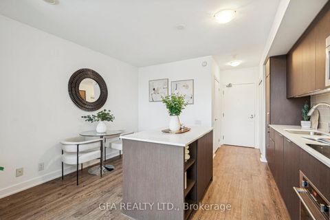 Photo 15 at 438 - 5 Hanna Avenue, Niagara, Toronto