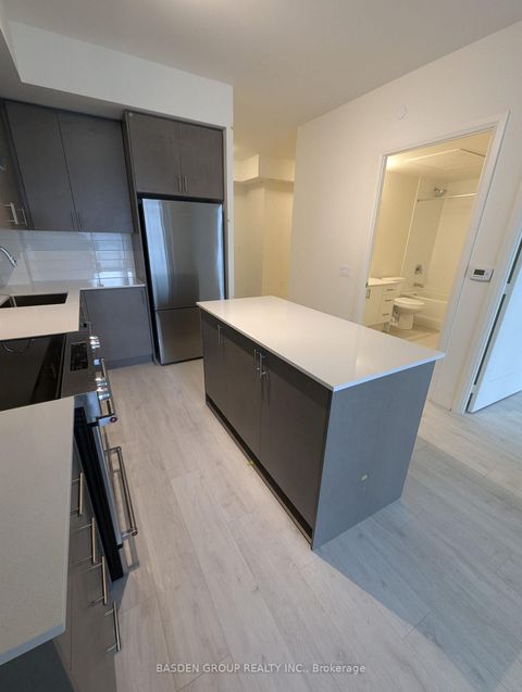 Photo 6 at 433 - 8960 Jane Street, Vellore Village, Vaughan