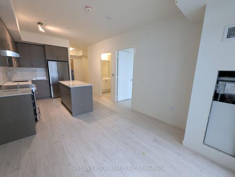Photo 9 at 433 - 8960 Jane Street, Vellore Village, Vaughan