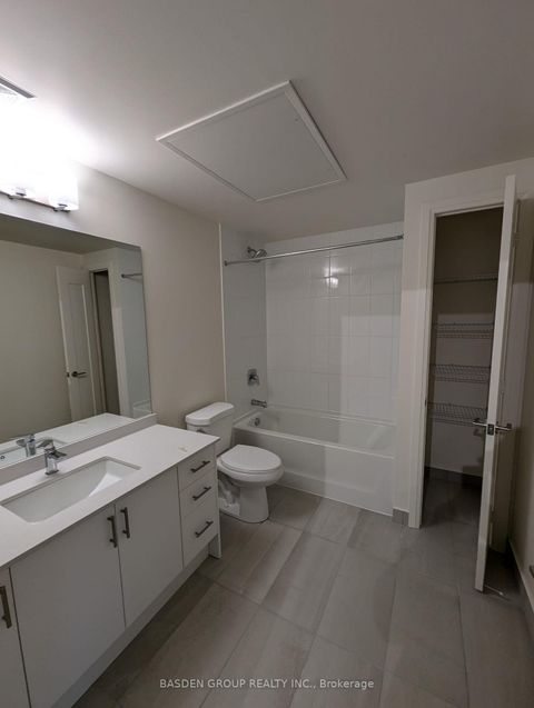 Photo 11 at 433 - 8960 Jane Street, Vellore Village, Vaughan