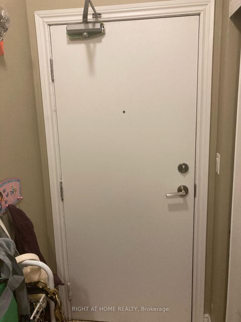 Photo 10 at 2008 - 8 Rean Drive, Bayview Village, Toronto