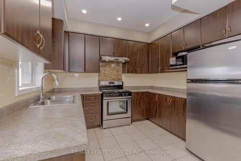 Photo 12 at 47 Curran Hall Crescent, Morningside, Toronto