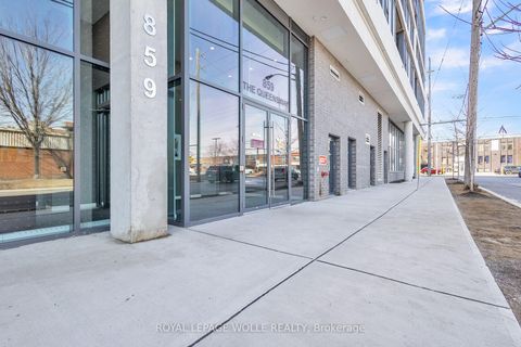 Photo 2 at 412 - 859 The Queensway, Queensway, Toronto