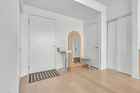 Photo 4 at 412 - 859 The Queensway, Queensway, Toronto