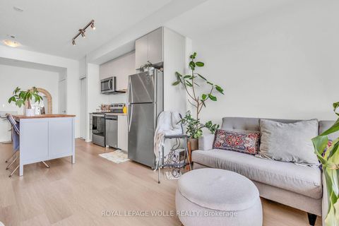 Photo 14 at 412 - 859 The Queensway, Queensway, Toronto