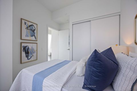 Photo 14 at LPH05 - 8 Wellesley Street W, Bay Street Corridor, Toronto