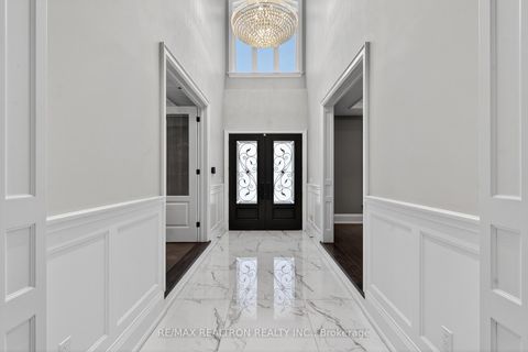 Photo 13 at 74 Yongehurst Road, North Richvale, Richmond Hill